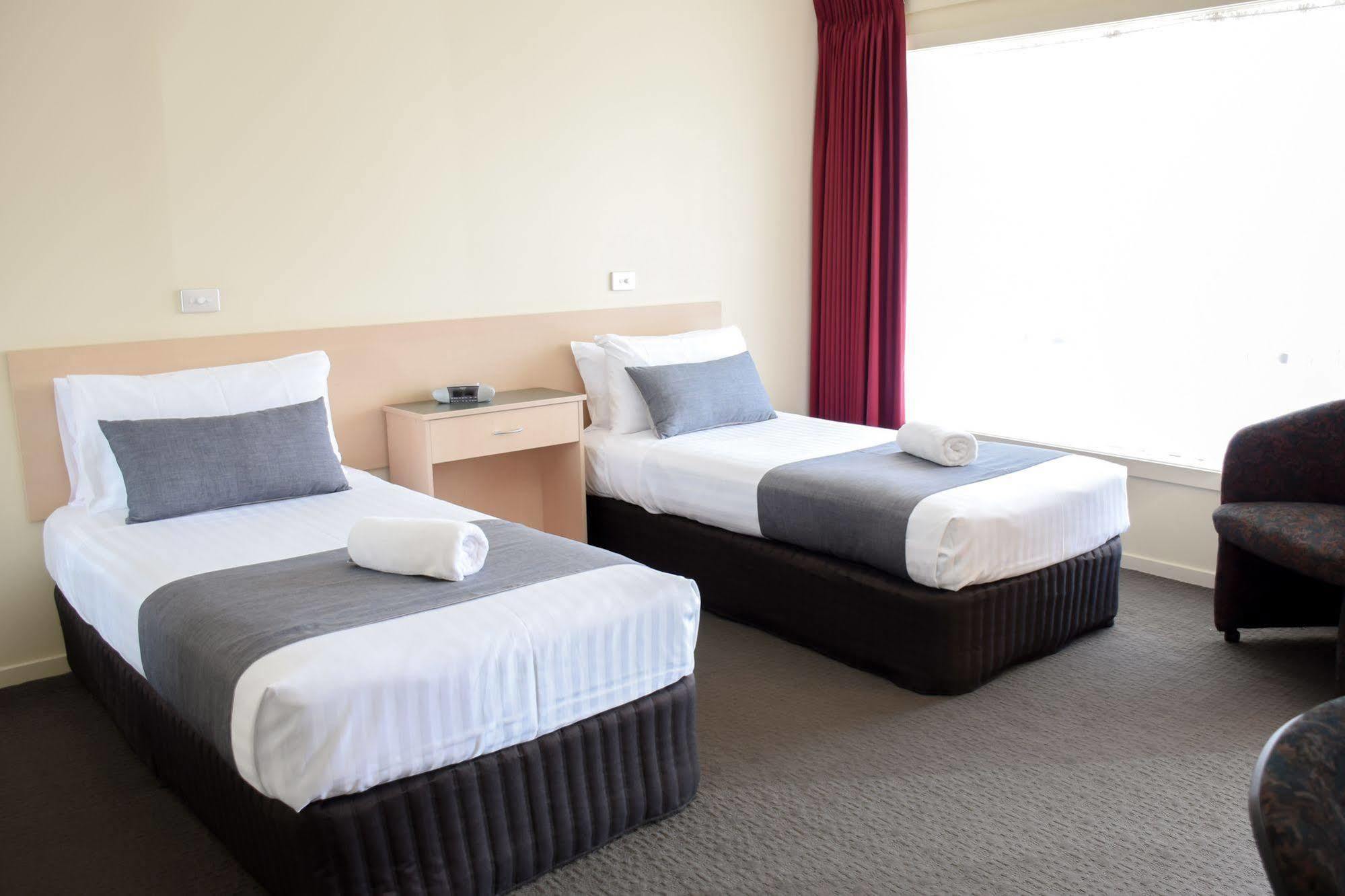 Beachway Motel Ulverstone Exterior photo